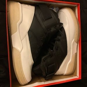 Ewing 33 HI sneaker